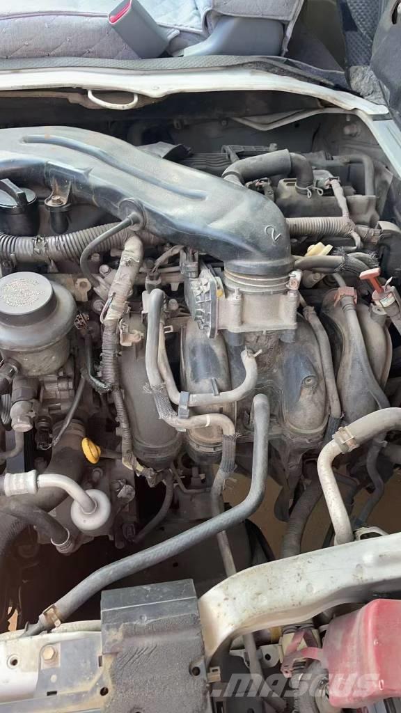 Toyota Hiace Міжміські автобуси