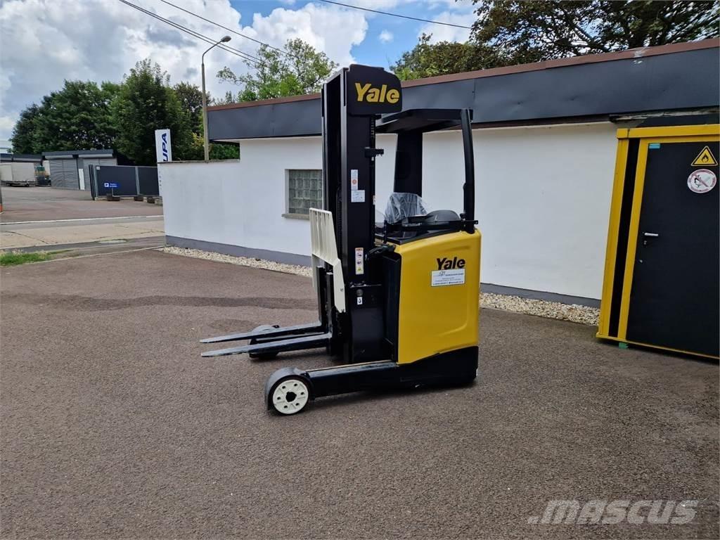 Yale MR14 Річ-трак із високим підйомом