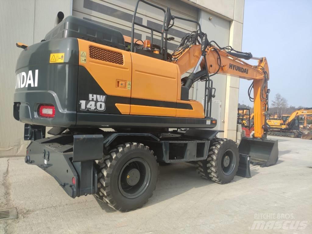 Hyundai HW140 Колісні екскаватори