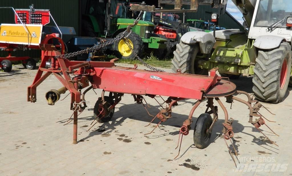 JF CR320 Граблі і сінозворушувачі