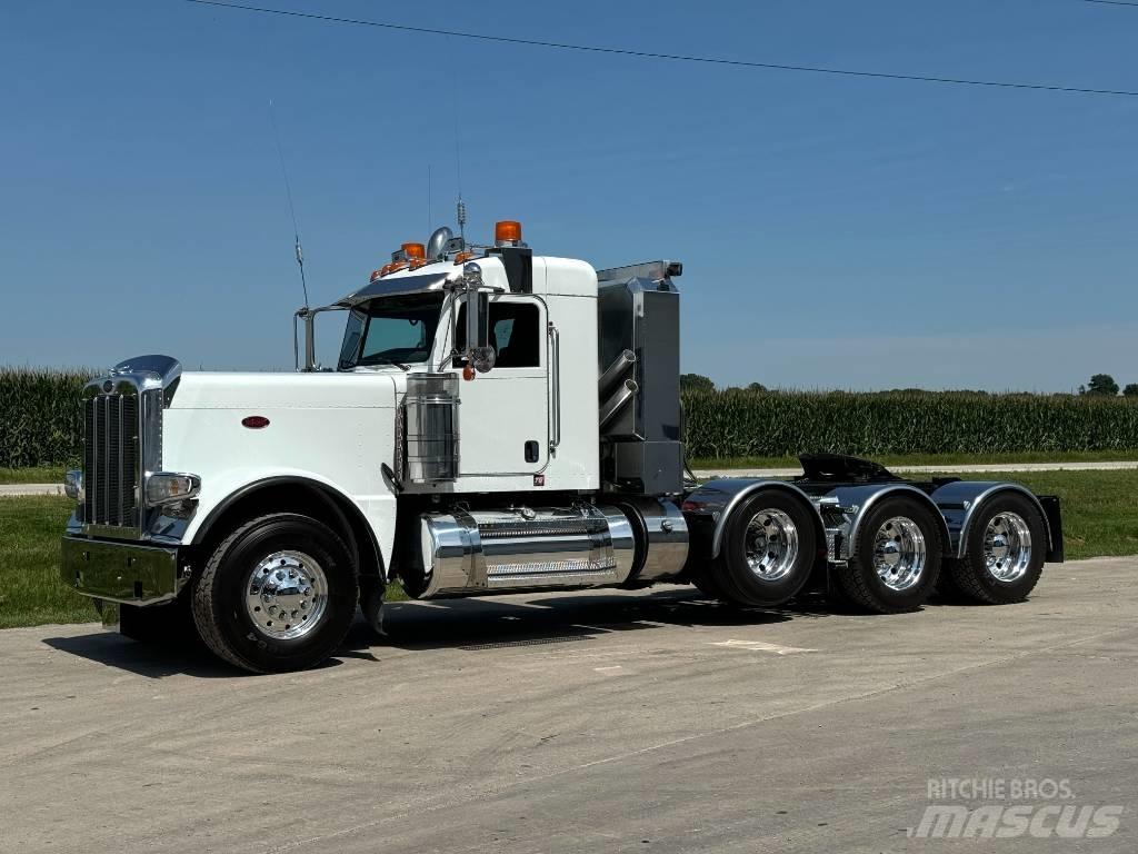 Peterbilt 389 Тягачі