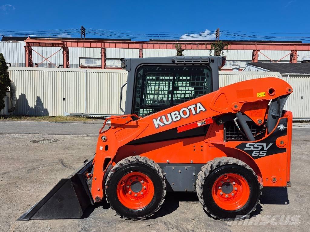 Kubota SSV 65 Міні-навантажувачі