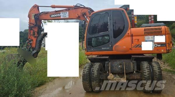 Doosan DX 140 W Колісні екскаватори