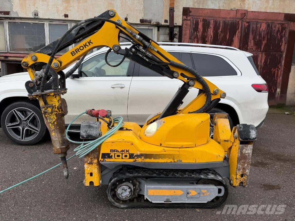 Brokk 100 Екскаватори для знесення споруд