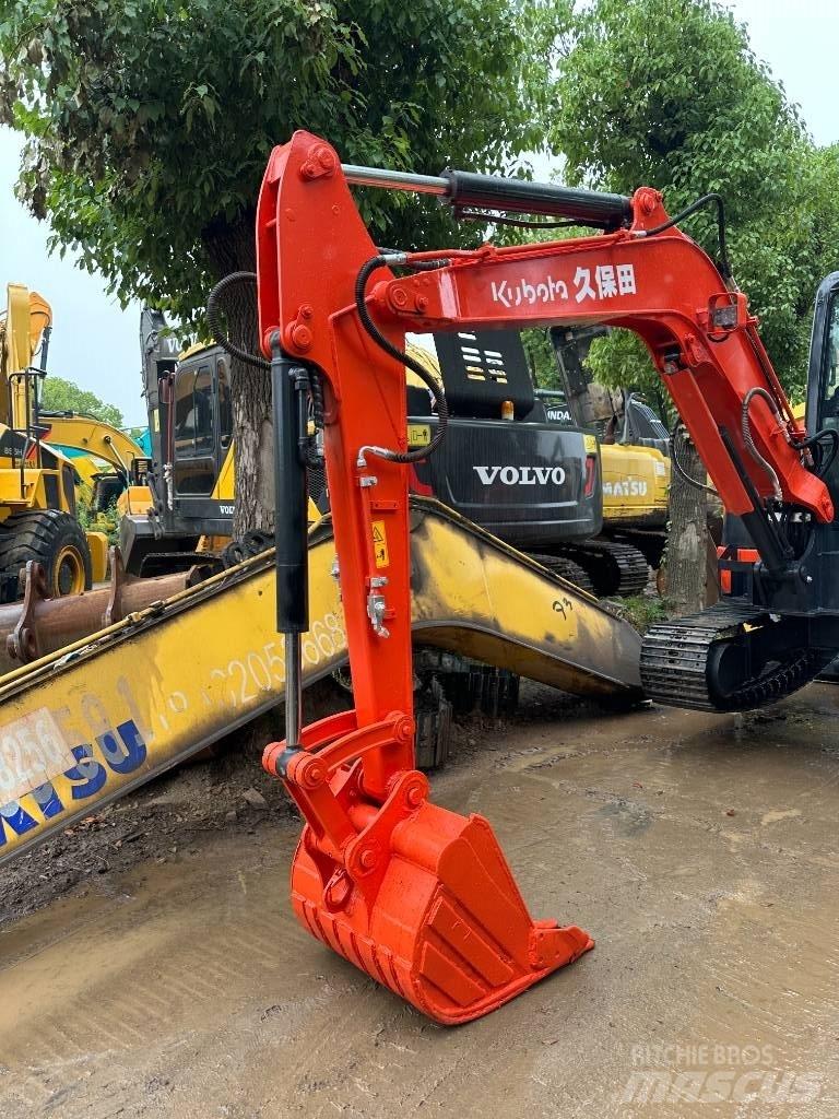 Kubota KX 155 Гусеничні екскаватори