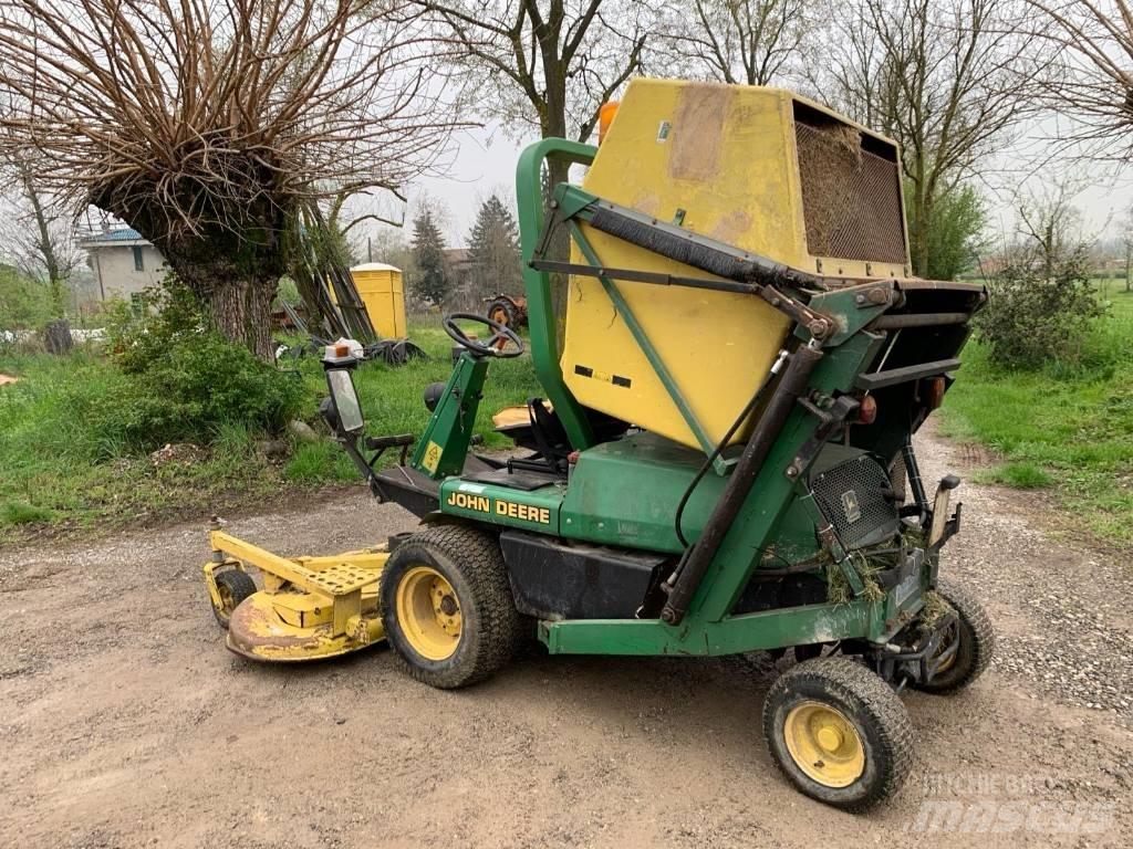 John Deere F 935 Самохідні газонокосарки
