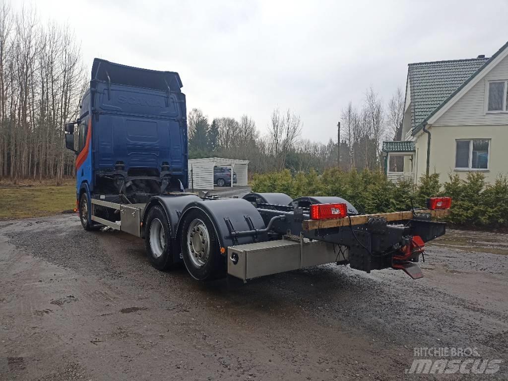 Scania R520 Шасі з кабіною