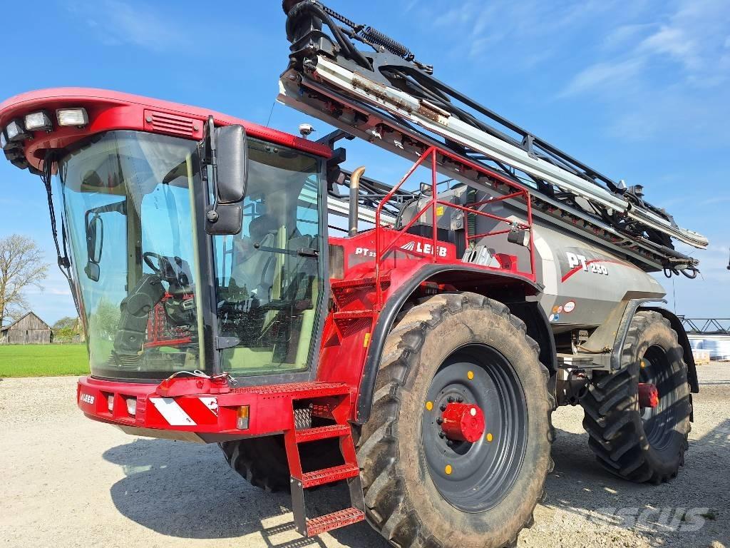 Horsch Leeb PT 230 Самохідні обприскувачі