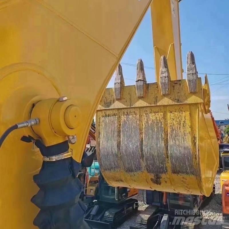 Komatsu PC160 Гусеничні екскаватори