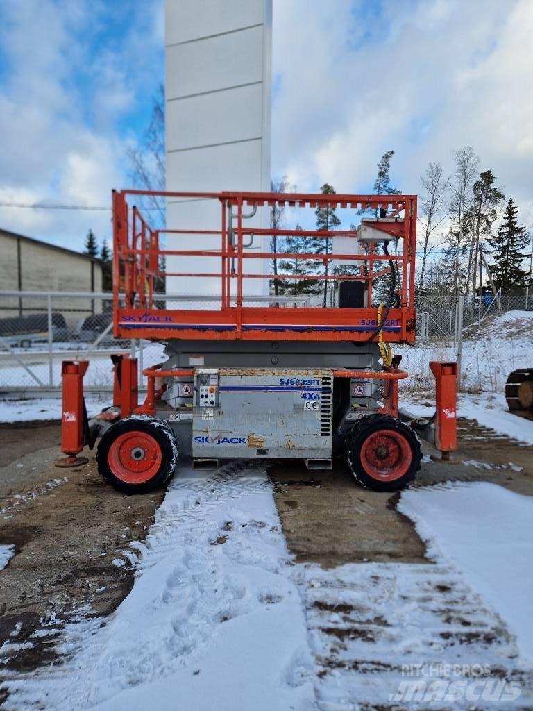 SkyJack SJ 6832 RT Підйомники-ножиці