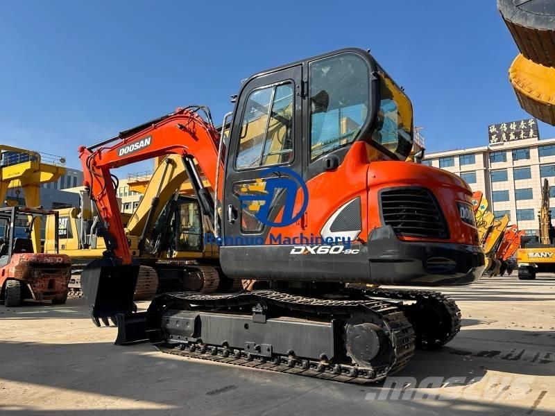 Doosan DX 60 Гусеничні екскаватори