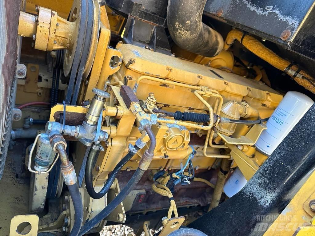 CAT 953 C Гусеничні вантажники