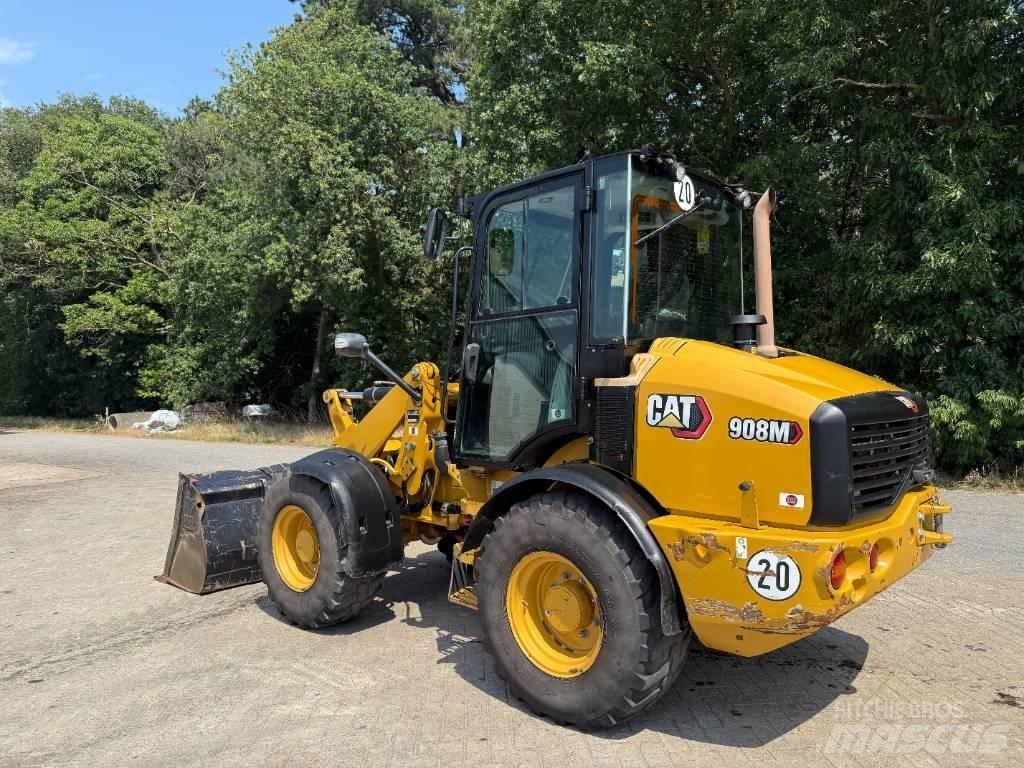 CAT 908 Фронтальні навантажувачі