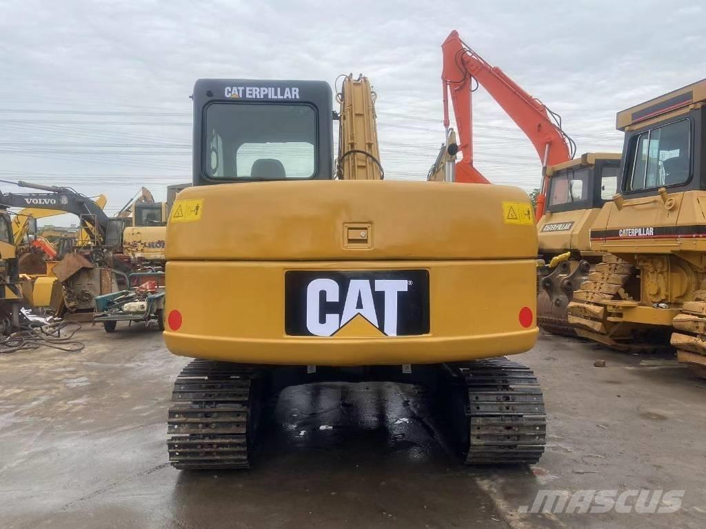 CAT 307 D Середні екскаватори 7т. - 12т.