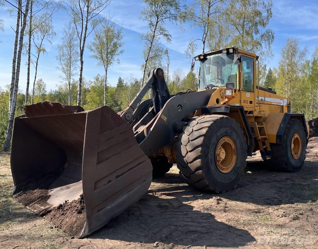 Volvo L 220 Фронтальні навантажувачі