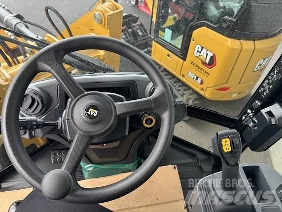 CAT 906 Фронтальні навантажувачі