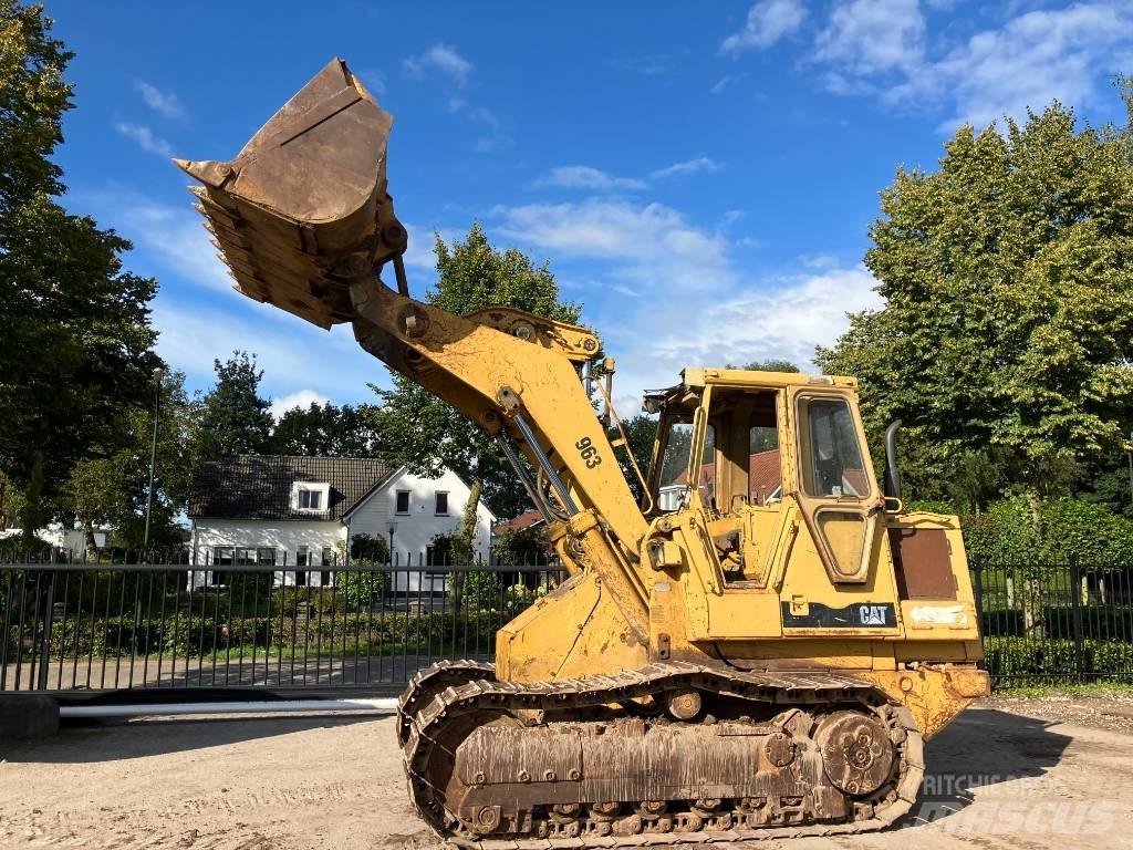CAT 963 Гусеничні вантажники