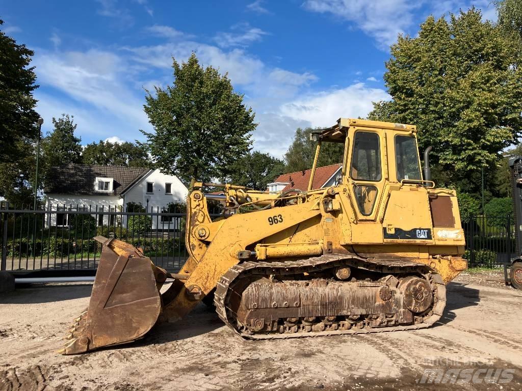 CAT 963 Гусеничні вантажники