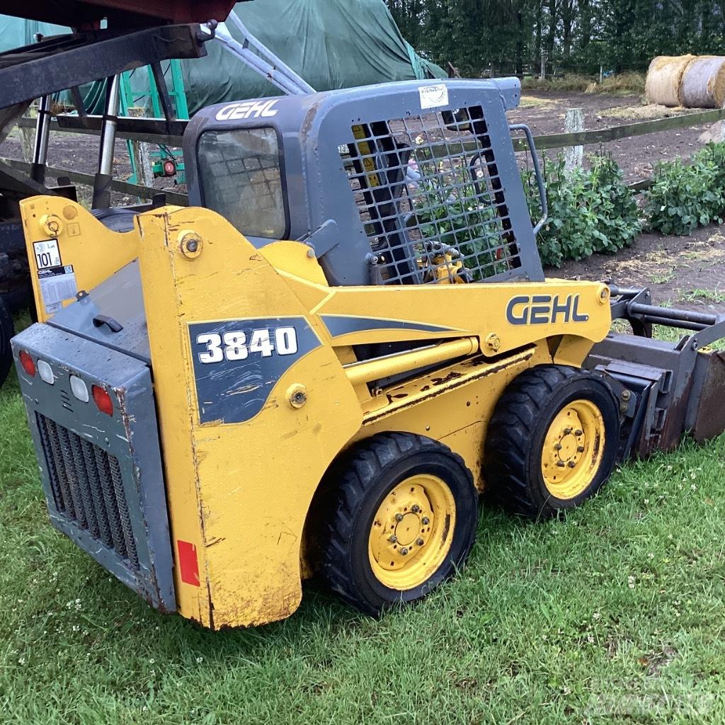 Gehl 3840 Міні-навантажувачі