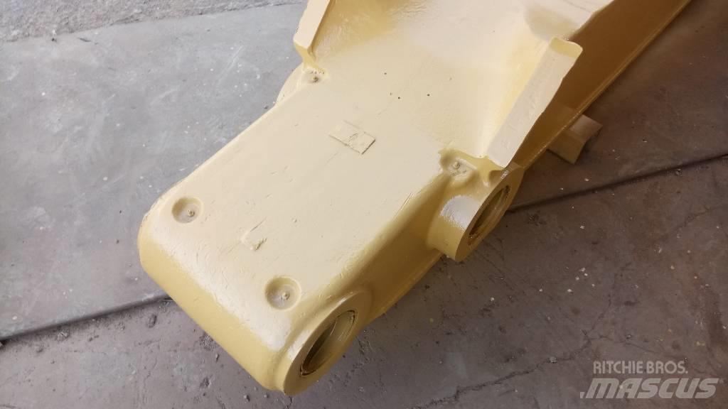 CAT 245 Бони і ковші