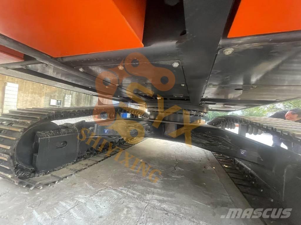 Doosan DX 300 Гусеничні екскаватори