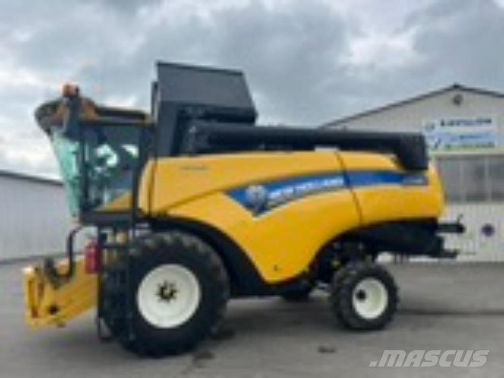 New Holland CX5.80 Зернозбиральні комбайни