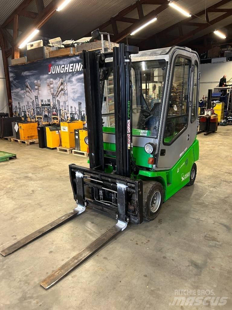 Cesab Blitz 300 AC Електронавантажувачі