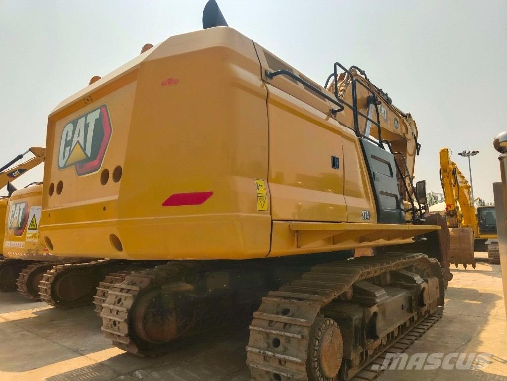 CAT 374 Гусеничні екскаватори