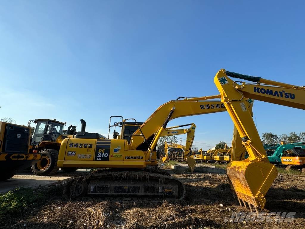 Komatsu PC 210 Гусеничні екскаватори