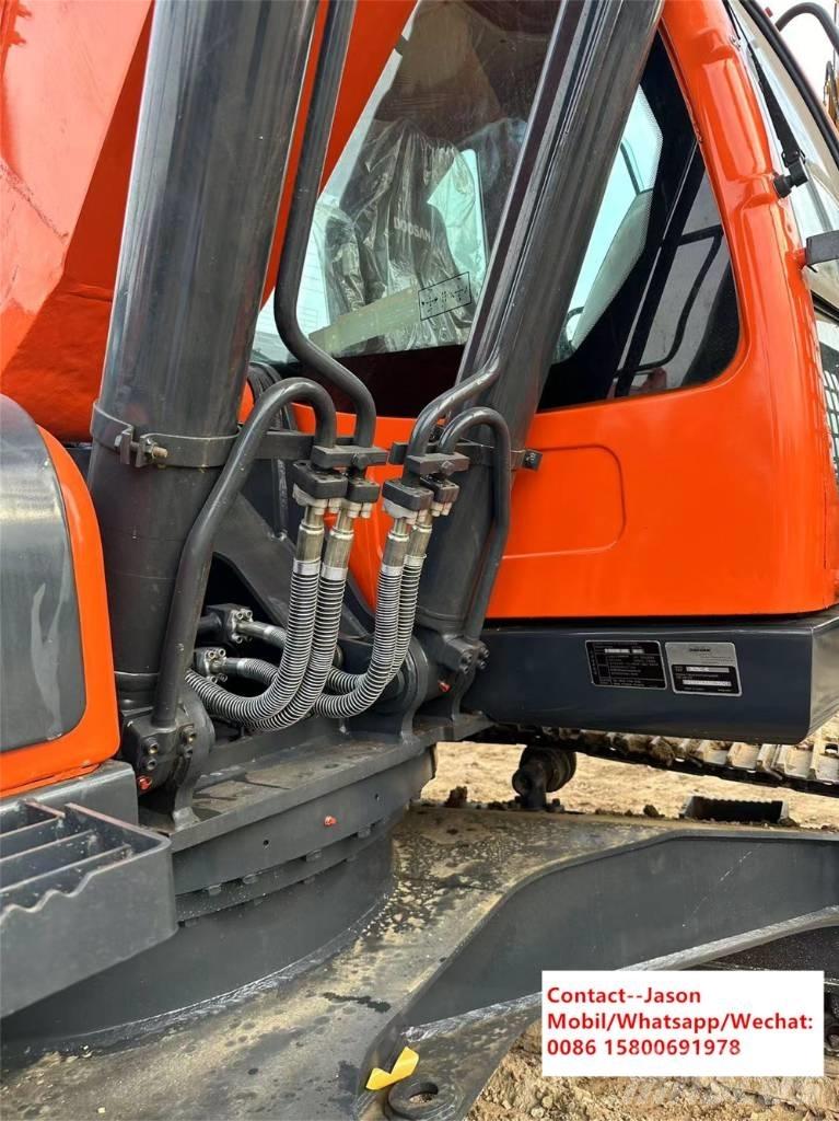 Doosan DX 225 LCA Гусеничні екскаватори