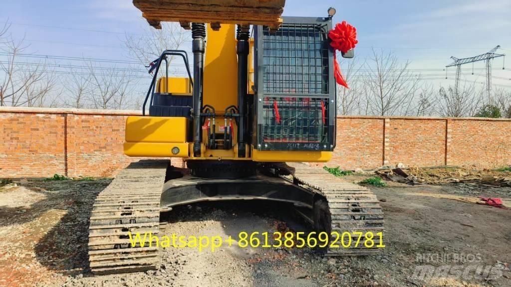 CAT 320 Гусеничні екскаватори