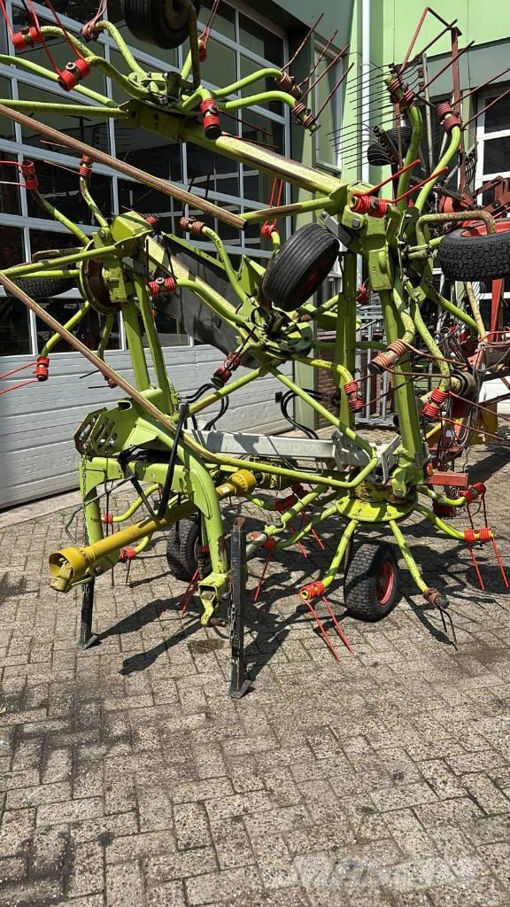 CLAAS Volto 770 Граблі і сінозворушувачі