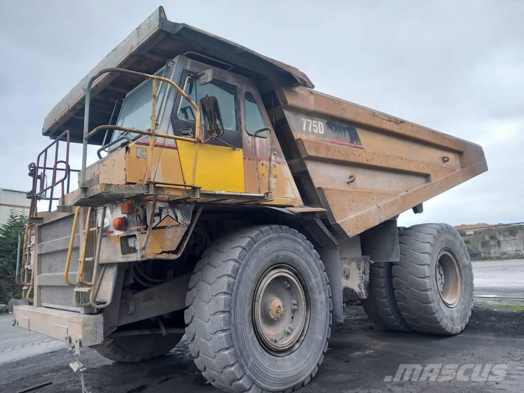 CAT 775 D Кар`єрні самоскиди