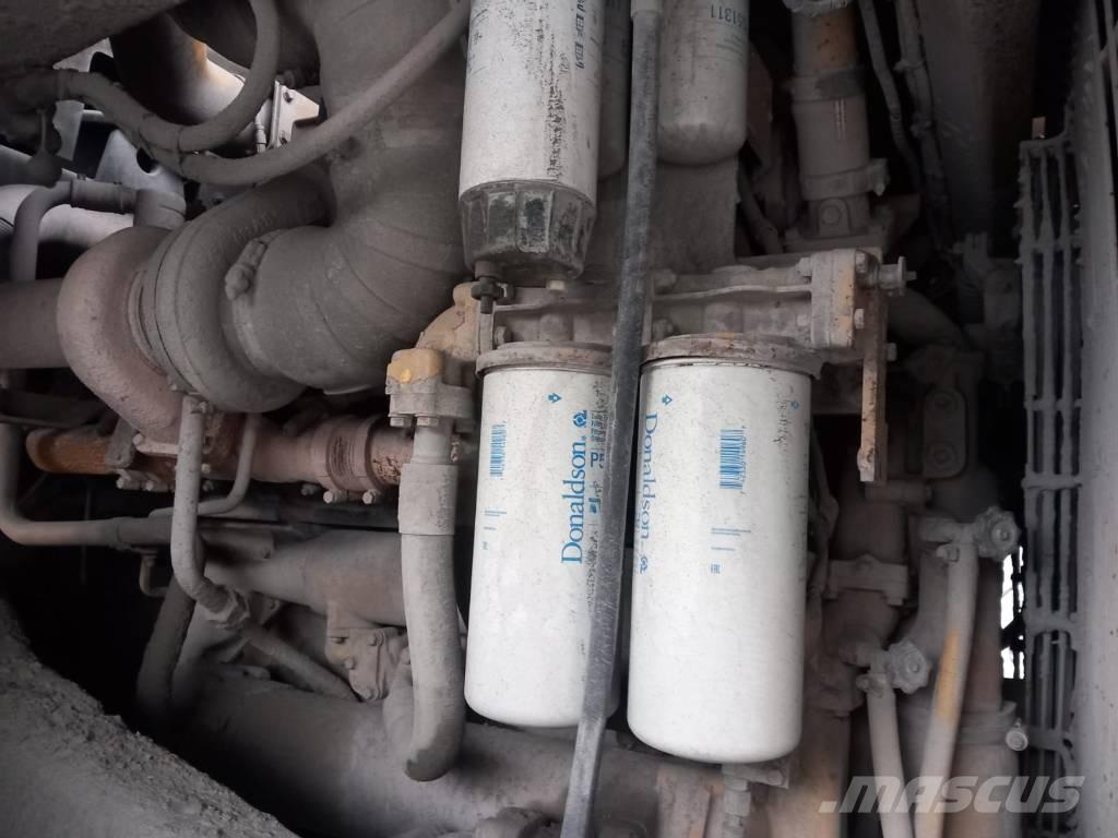 CAT 775 D Кар`єрні самоскиди