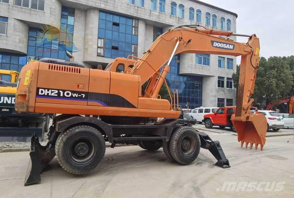 Doosan DH 210 W-7 Колісні екскаватори