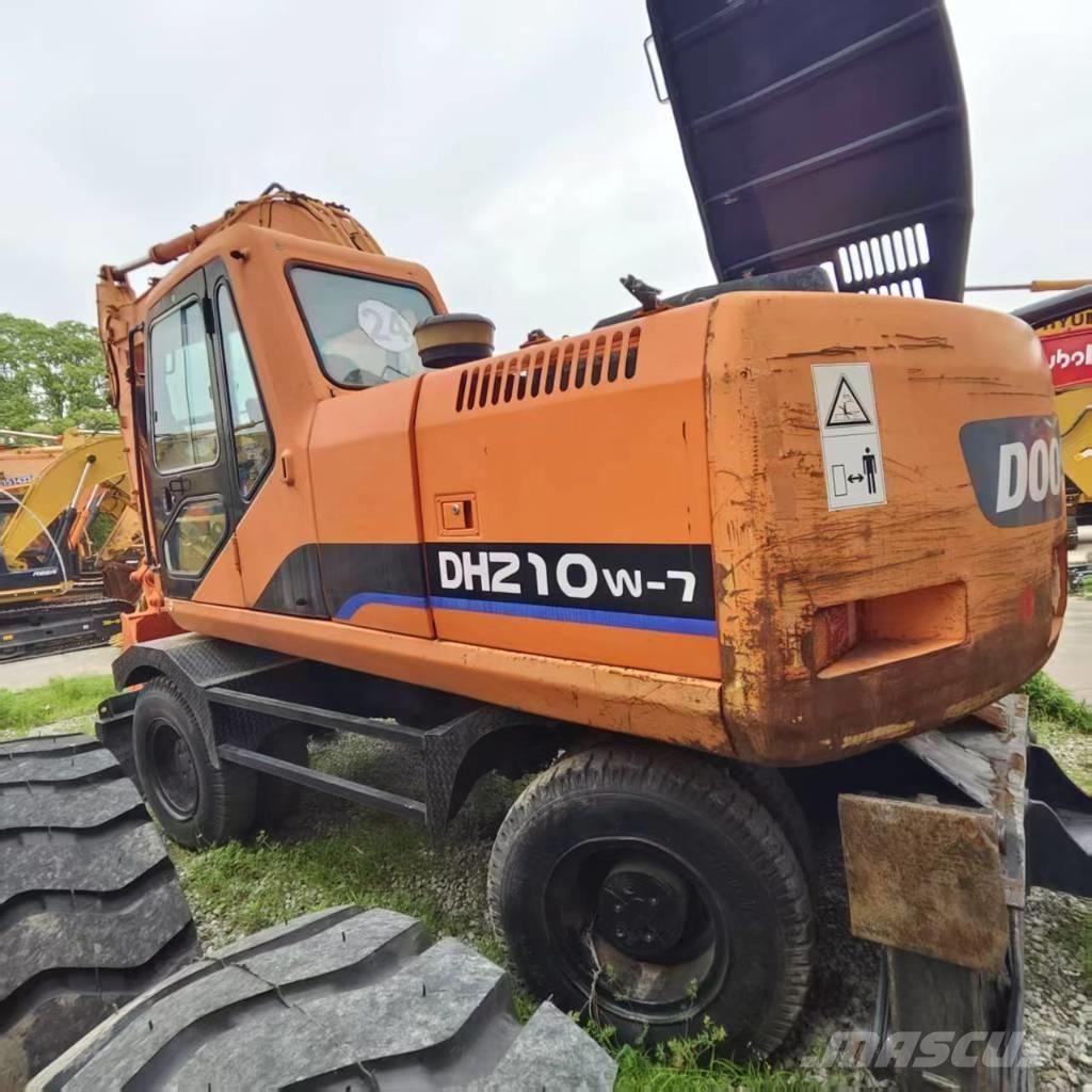 Doosan DH 210 W-7 Колісні екскаватори