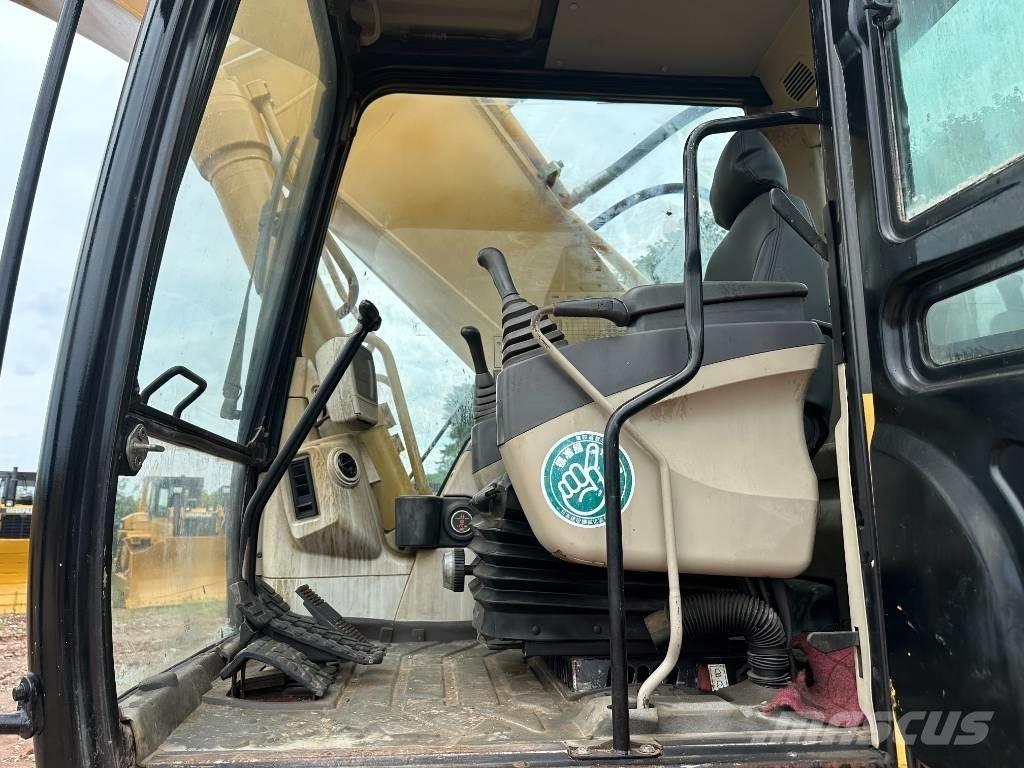 CAT 330 CL Гусеничні екскаватори