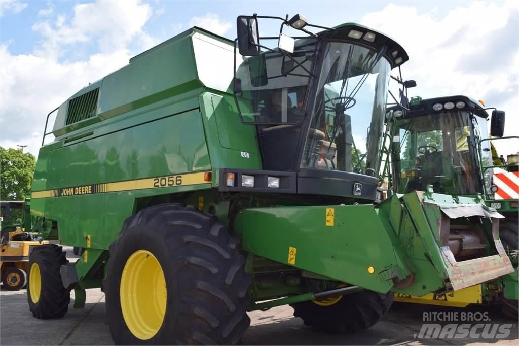John Deere 2056 Зернозбиральні комбайни