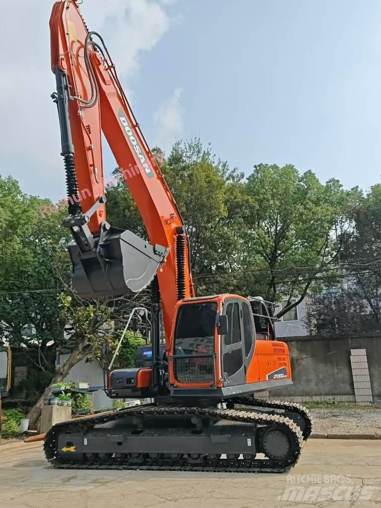 Doosan DX 300 Гусеничні екскаватори