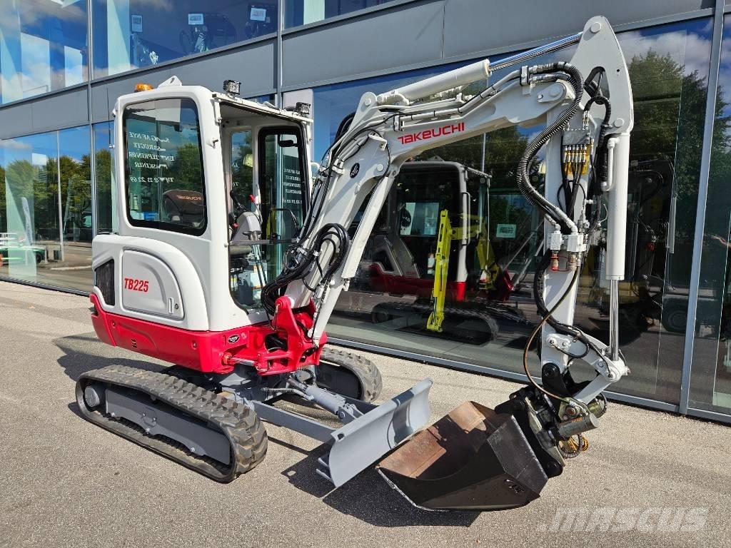 Takeuchi TB 225 Міні-екскаватори < 7т