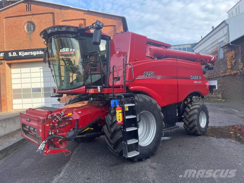 Case IH 9250 Зернозбиральні комбайни