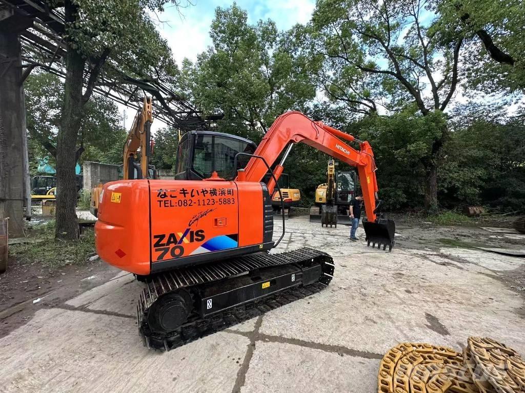 Hitachi 70 Гусеничні екскаватори
