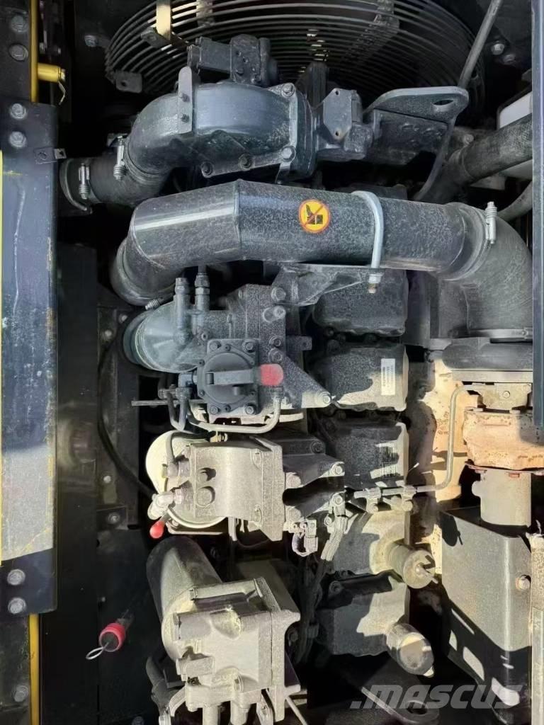 Komatsu PC 400-8 Гусеничні екскаватори