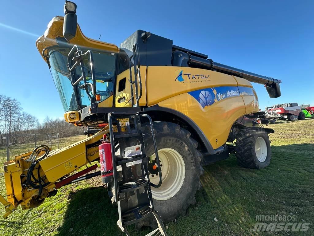New Holland CX 8080 Зернозбиральні комбайни