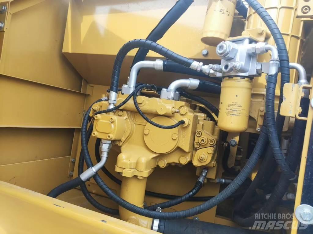 CAT 320 C Гусеничні екскаватори
