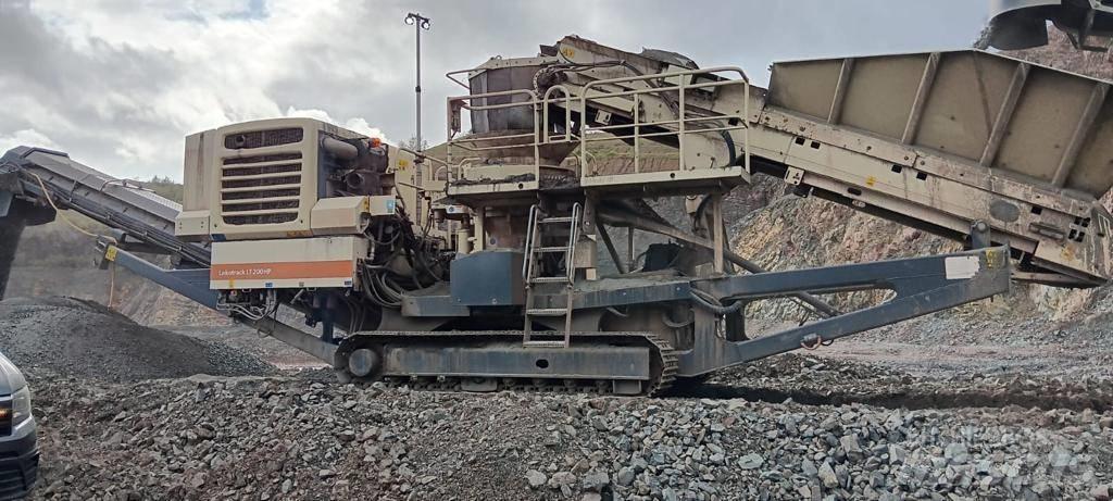 Metso LT200HP Мобільні дробарки