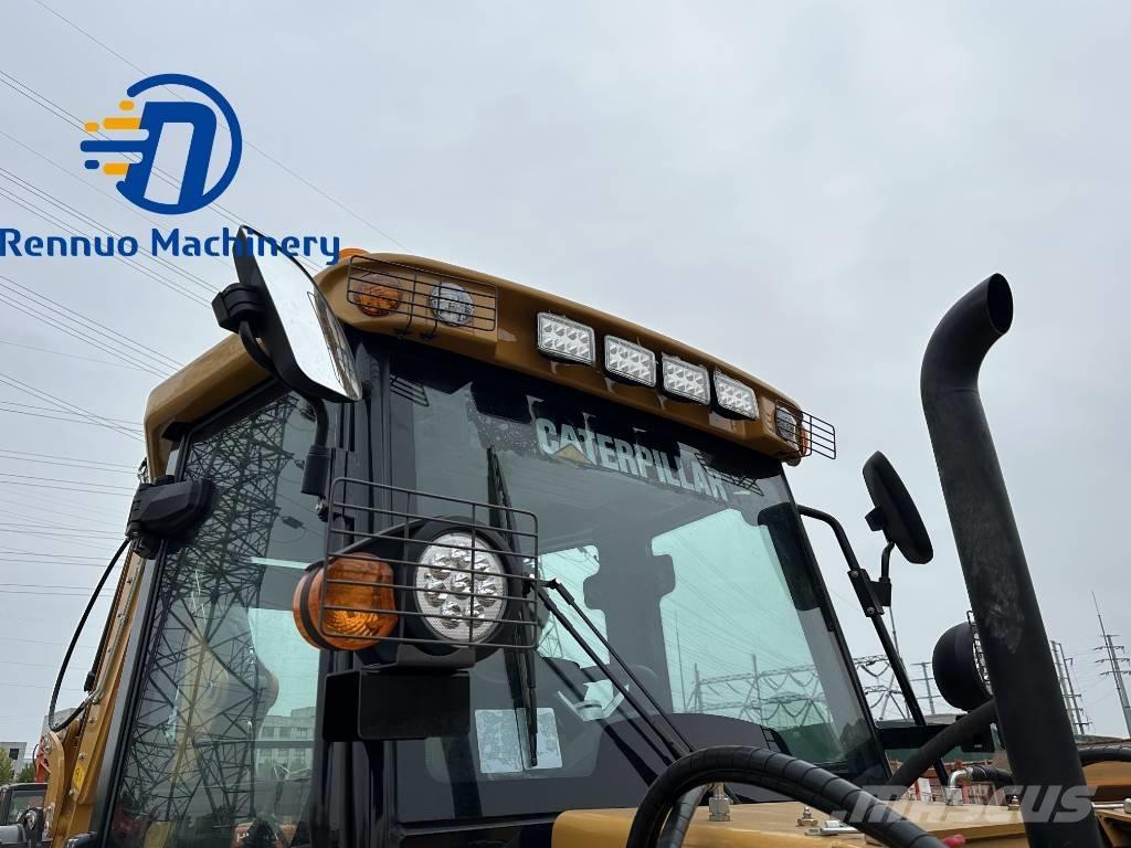 CAT 420 F Екскаватори-навантажувачі