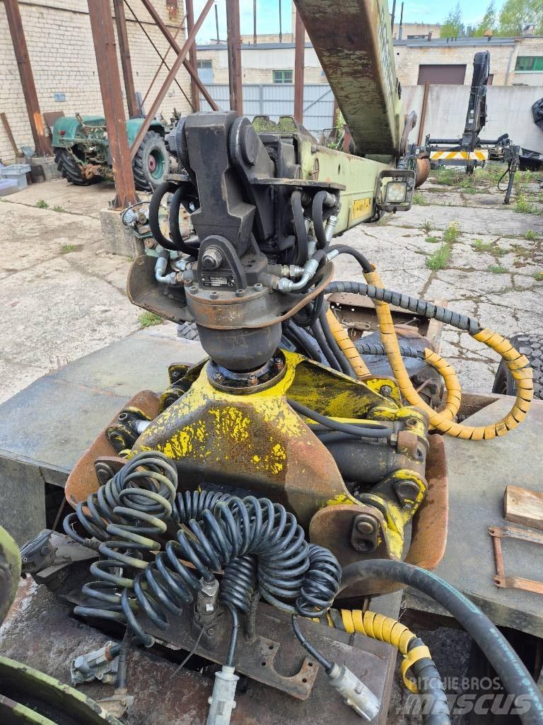 Loglift 82S Транспортерні крани