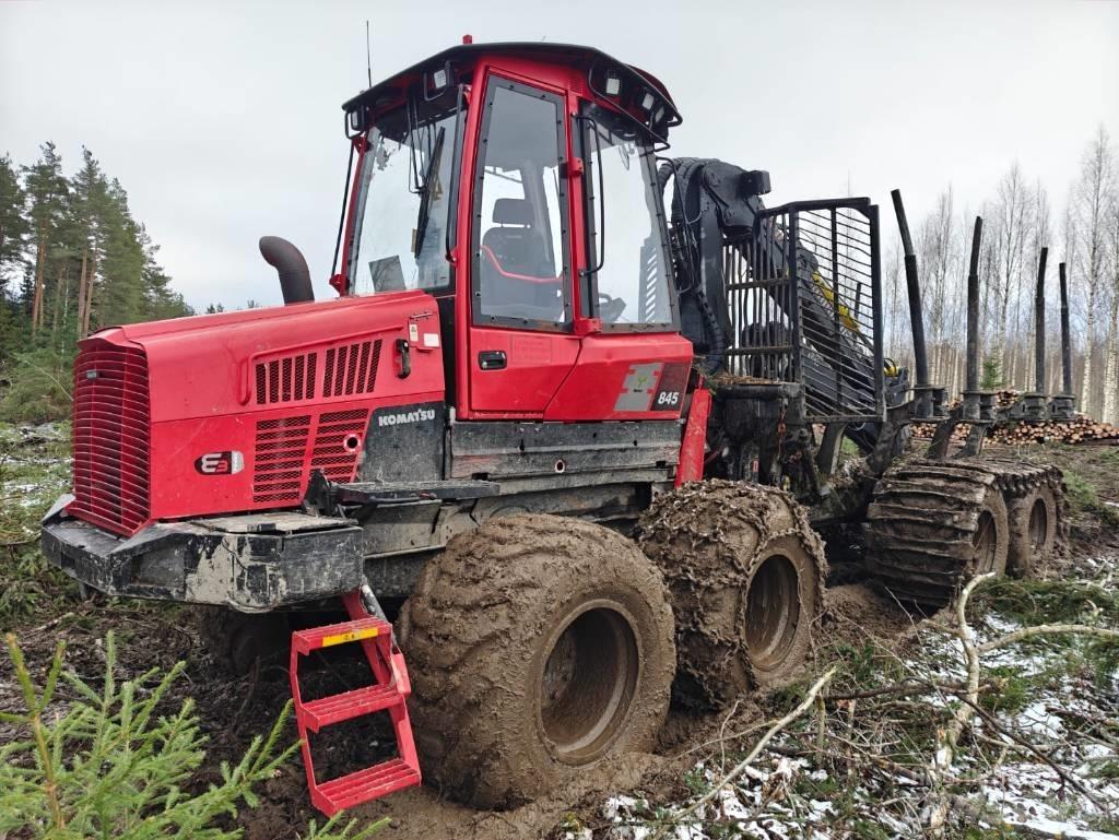 Komatsu 845 Форвардери