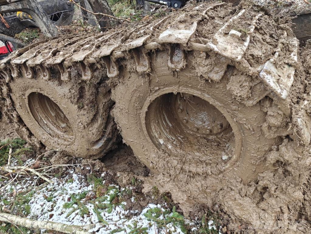 Komatsu 845 Форвардери